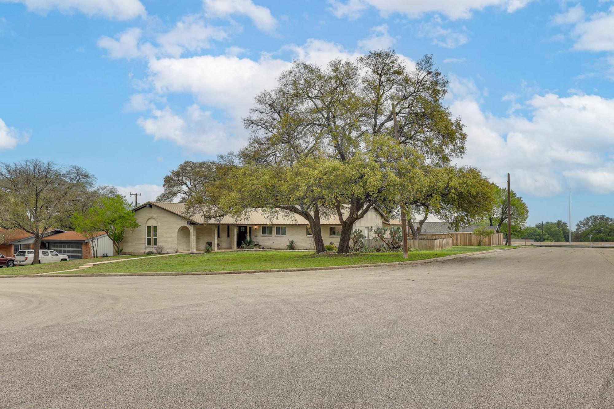 Charming San Antonio Abode About 10 Mi To River Walk! エクステリア 写真